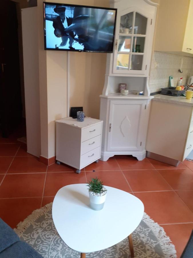 Lola Apartmani Ровинь Экстерьер фото