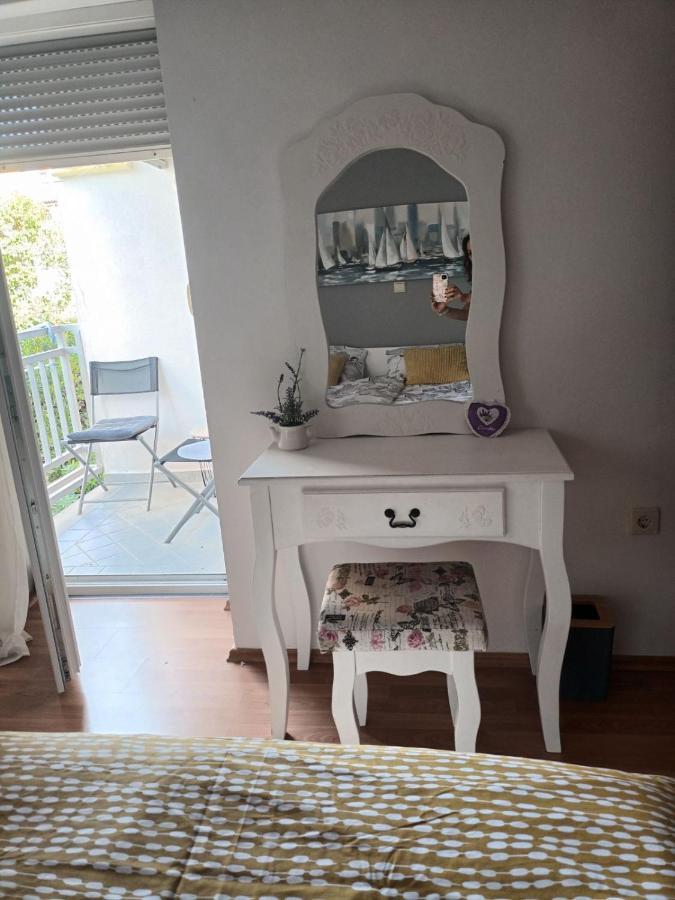 Lola Apartmani Ровинь Экстерьер фото